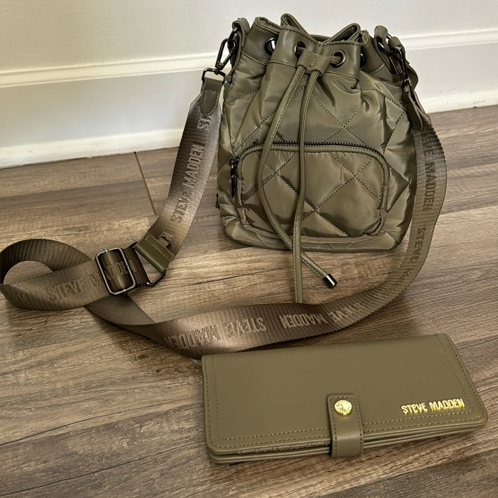 Steve Madden: Olive green bucket bag w| slim wallet.
